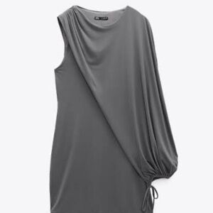 ZARA CHARCOAL GRAY SHORT CAPE DRESS
